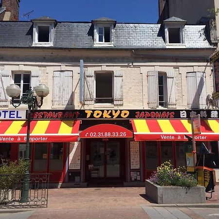 Hotel Restaurant Tokyo Trouville-sur-Mer Bagian luar foto
